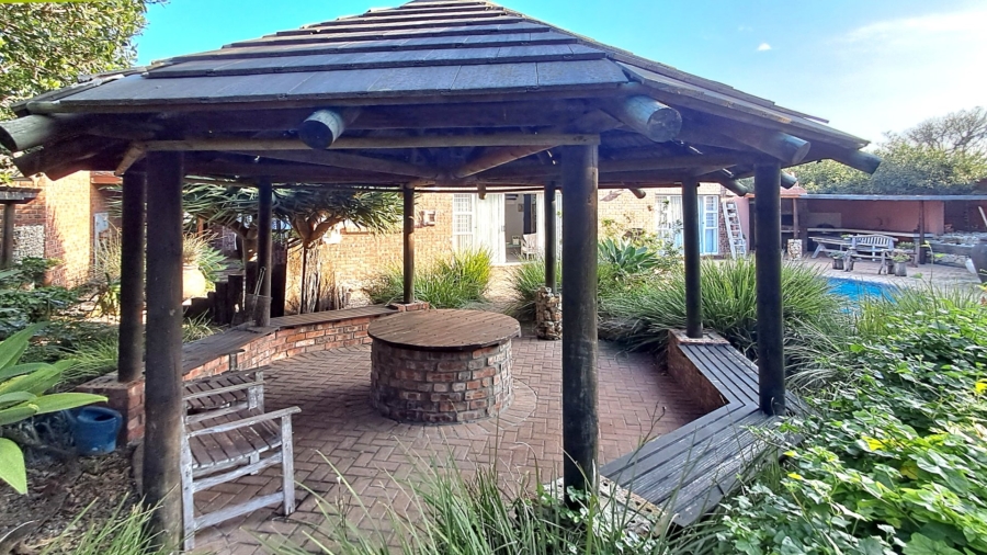 4 Bedroom Property for Sale in Seaview Eastern Cape